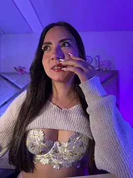 Melody 04 online show from 11/21/25, 04:22