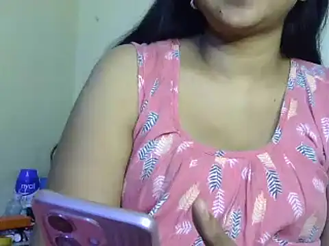 Snapshot of Suhana-sapna chatting on 01/10/25, 09:44 Suhana-sapna online show from 01/10/25, 09:44