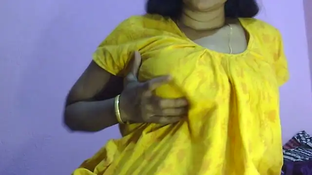 Snapshot of Suhana-sapna chatting on 03/23/26, 05:50 Suhana-sapna online show from 03/23/26, 05:50