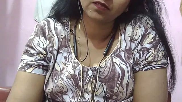 Snapshot of Suhana-sapna chatting on 04/04/26, 05:21 Suhana-sapna online show from 04/04/26, 05:21