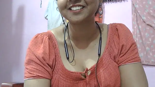 Snapshot of Suhana-sapna chatting on 05/24/26, 04:56 Suhana-sapna online show from 05/24/26, 04:56
