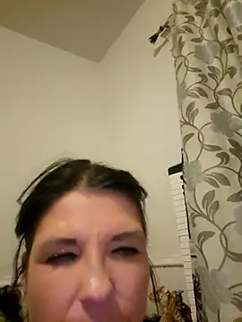 Neveah6 online show from 12/25/24, 07:03