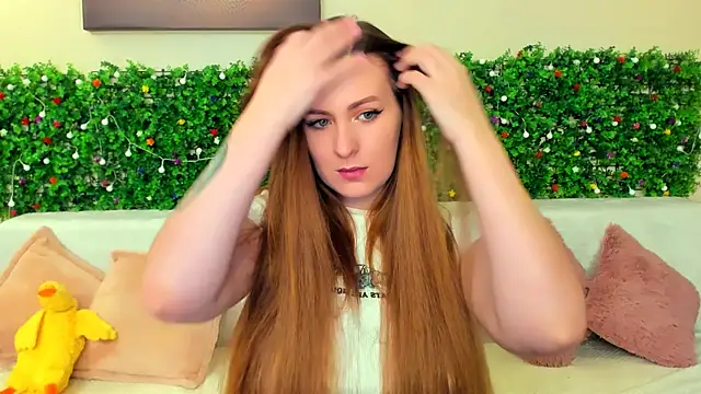 liya gorgeous online show from 12/19/24, 02:24