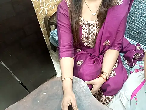 DivyaDutta online show from 03/13/25, 10:36