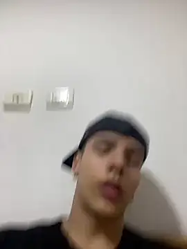 Flynn Riider online show from 02/19/25, 08:52