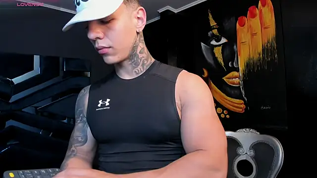 Flynn Riider online show from 10/15/25, 05:35