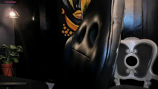 Flynn Riider online show from 12/19/25, 06:26