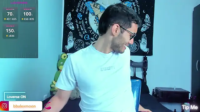 Snapshot of alexdesire chatting on 03/22/25, 01:30 alexdesire online show from 03/22/25, 01:30