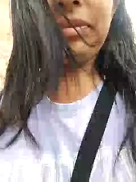 Danna-linyi online show from 12/20/24, 08:34