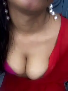 Snapshot of hinaa_khan chatting on 02/12/25, 03:05 hinaa khan online show from 02/12/25, 03:05