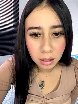 Zoee t online show from 10/12/25, 07:46