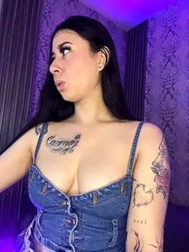 Zoee t online show from 11/14/25, 04:00