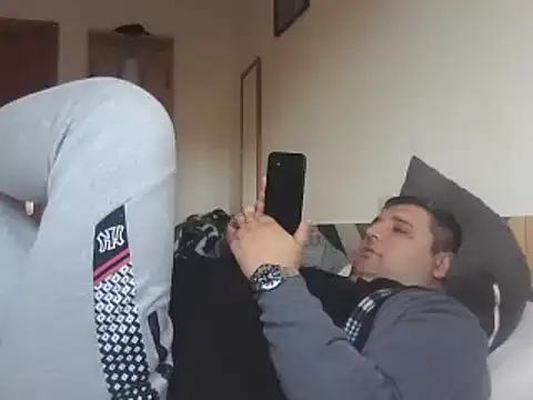  revianzip1 online show from 02/13/25, 04:39