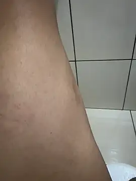 Snapshot of Henrico chatting on 02/01/25, 01:20 Henrico online show from 02/01/25, 01:20