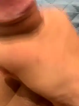 Snapshot of Henrico chatting on 09/29/25, 04:12 Henrico online show from 09/29/25, 04:12