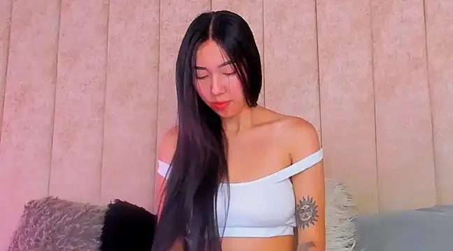 Snapshot of Rosse_Emily chatting on 01/19/25, 07:15 Rosse Emily online show from 01/19/25, 07:15