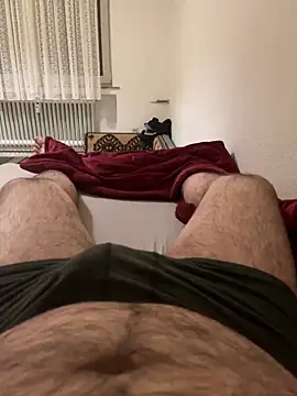 Snapshot of Loco42- chatting on 01/24/25, 01:35 Loco42- online show from 01/24/25, 01:35