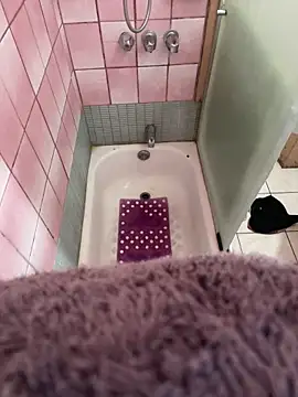 edgher646 online show from 02/04/25, 12:33