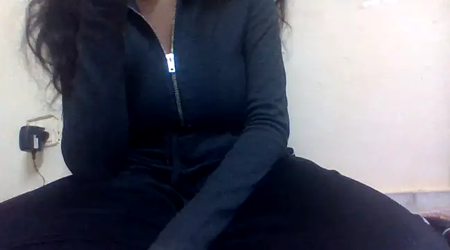 Snapshot of Tiny_busty chatting on 12/26/24, 09:11 Tiny busty online show from 12/26/24, 09:11