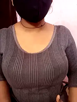 Snapshot of Cute-Anamika50 chatting on 02/14/25, 04:15 Cute-Anamika50 online show from 02/14/25, 04:15