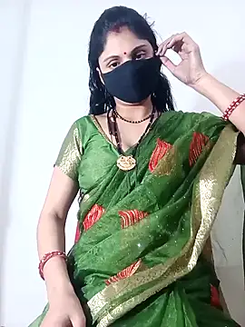 Snapshot of Cute-Aadhvita chatting on 02/08/25, 06:44 Cute-Aadhvita online show from 02/08/25, 06:44