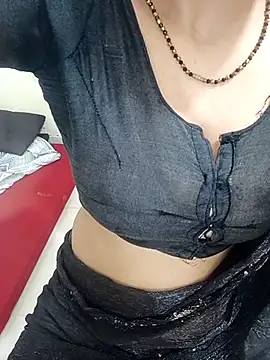Snapshot of Cute-Aadhvita chatting on 09/17/25, 03:24 Cute-Aadhvita online show from 09/17/25, 03:24