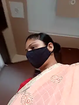 Cute-Aadhvita online show from 04/17/26, 02:58