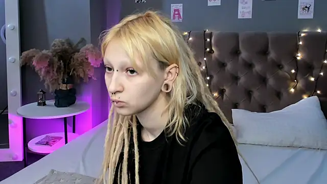 Lexy-Woorhez online show from 02/21/25, 10:39