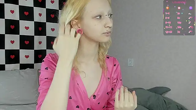 Lexy-Woorhez online show from 02/13/26, 08:54