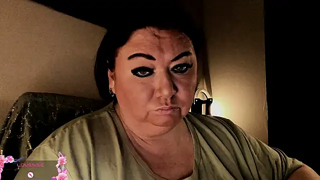 Snapshot of SexxyDreams1 chatting on 10/11/25, 02:55 SexxyDreams1 online show from 10/11/25, 02:55