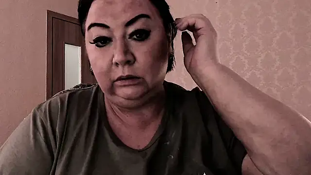 SexxyDreams1 online show from 12/21/25, 07:15