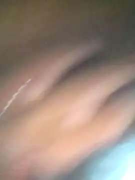 Snapshot of officiallonda01 chatting on 11/01/25, 01:02 officiallonda01 online show from 11/01/25, 01:02