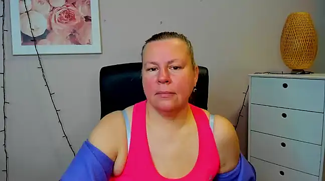 Snapshot of NancyCREAM chatting on 03/02/25, 08:16 NancyCREAM online show from 03/02/25, 08:16