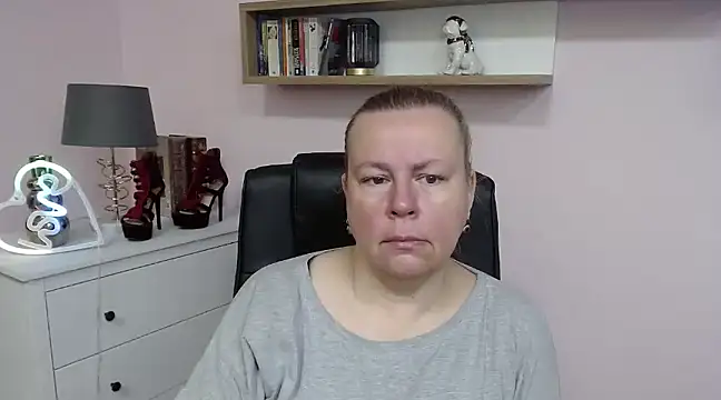 Snapshot of NancyCREAM chatting on 03/08/25, 07:27 NancyCREAM online show from 03/08/25, 07:27