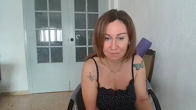 Snapshot of TamaraSweetxo chatting on 02/26/25, 11:30 TamaraSweetxo online show from 02/26/25, 11:30