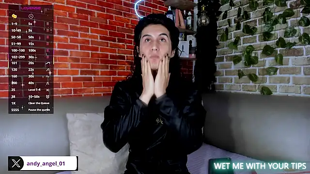 Snapshot of andy_angell1 chatting on 09/30/25, 12:21 andy angell1 online show from 09/30/25, 12:21