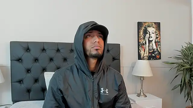 Snapshot of Robin_Rief chatting on 09/28/25, 03:12 Robin Rief online show from 09/28/25, 03:12