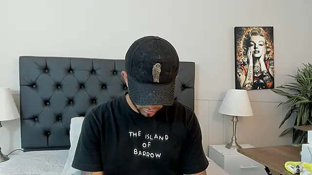 Snapshot of Robin_Rief chatting on 09/30/25, 03:33 Robin Rief online show from 09/30/25, 03:33