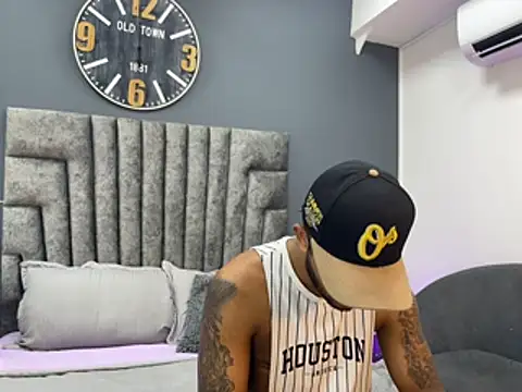 Robin Rief online show from 03/25/26, 07:42