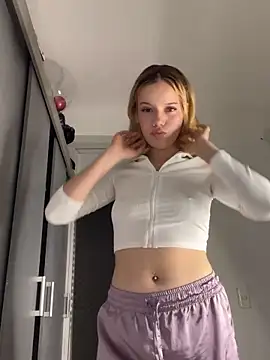 NicoleCut online show from 02/13/25, 11:17