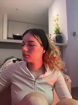 NicoleCut online show from 04/16/26, 09:43