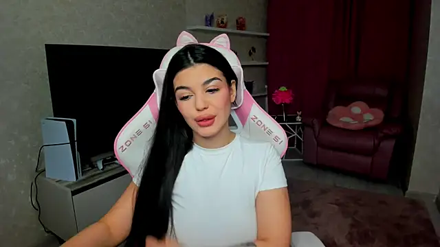 Snapshot of AlluringAriel chatting on 01/17/26, 07:39 AlluringAriel online show from 01/17/26, 07:39