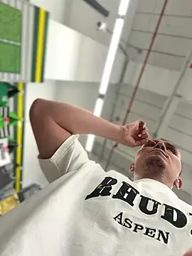 Snapshot of adam-rivera chatting on 01/10/26, 01:29 adam-rivera online show from 01/10/26, 01:29