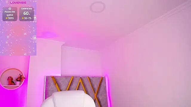 Snapshot of Aurora_Brownn chatting on 02/01/25, 04:14 Aurora Brownn online show from 02/01/25, 04:14