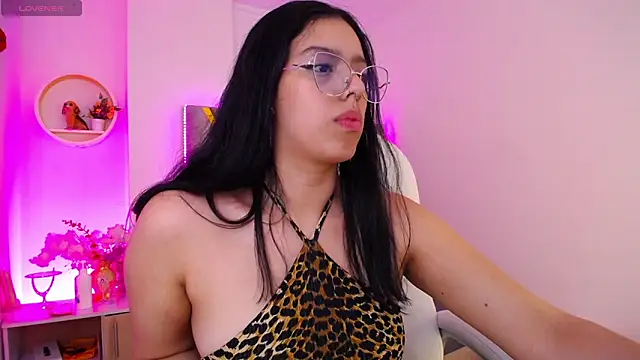 Snapshot of Aurora_Brownn chatting on 02/03/25, 03:31 Aurora Brownn online show from 02/03/25, 03:31