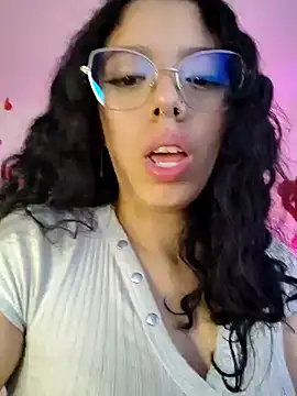 Snapshot of Aurora_Brownn chatting on 02/11/25, 04:01 Aurora Brownn online show from 02/11/25, 04:01