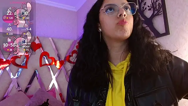 Snapshot of Aurora_Brownn chatting on 03/01/25, 01:43 Aurora Brownn online show from 03/01/25, 01:43