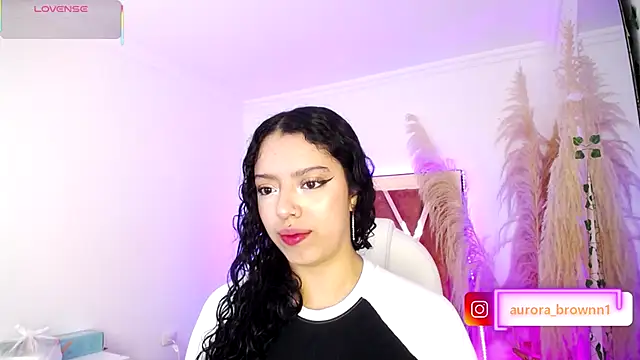 Snapshot of Aurora_Brownn chatting on 09/14/25, 04:11 Aurora Brownn online show from 09/14/25, 04:11