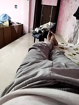 KUKU69XX online show from 03/03/25, 05:39