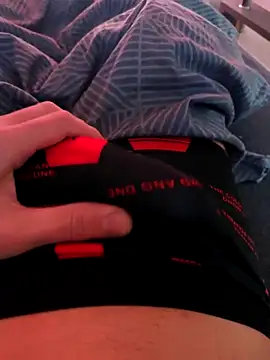 Snapshot of ariel-rick chatting on 12/13/24, 05:10 ariel-rick online show from 12/13/24, 05:10